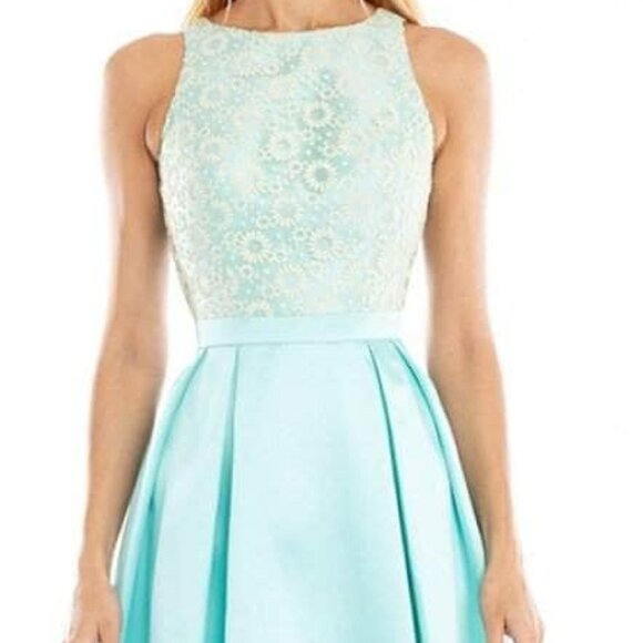 NWT Terani Couture 1821H7914 Pleated Homecoming Dress Silver White Size 0 - Picture 2 of 7